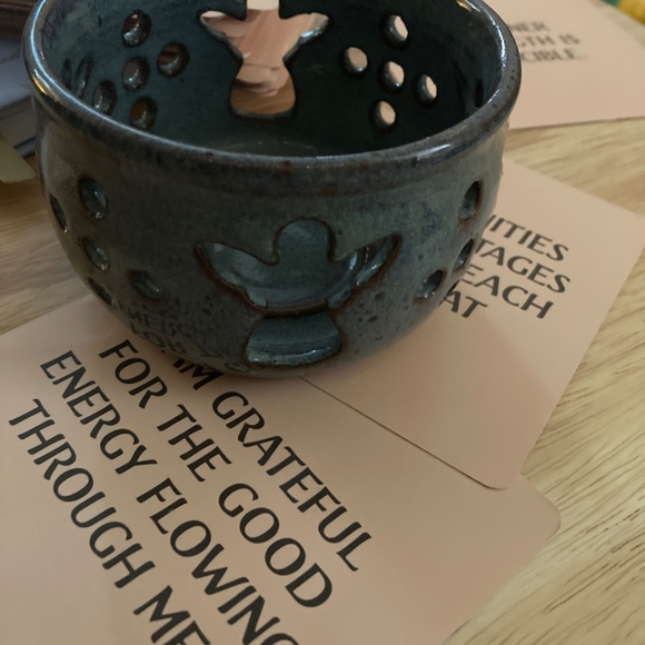 Angel pottery votive - Picture 6 of 6